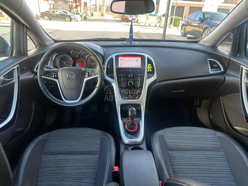 Opel Astra J 1.6CDTI KA0 N0VA