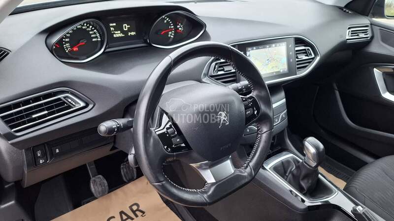 Peugeot 308 P R E M I U M 1/1