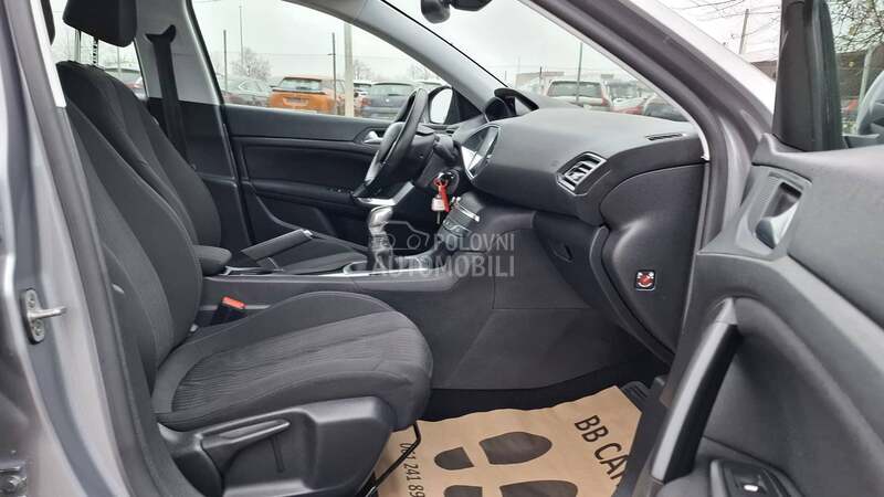 Peugeot 308 P R E M I U M 1/1