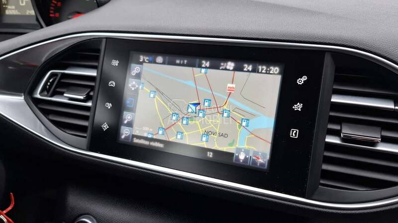 Peugeot 308 P R E M I U M 1/1