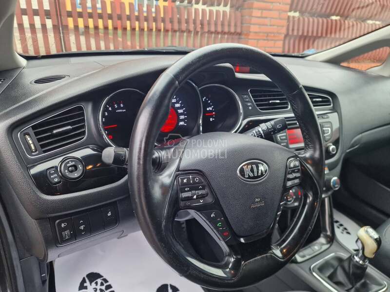 Kia cee`d //GT-Line//TOOP