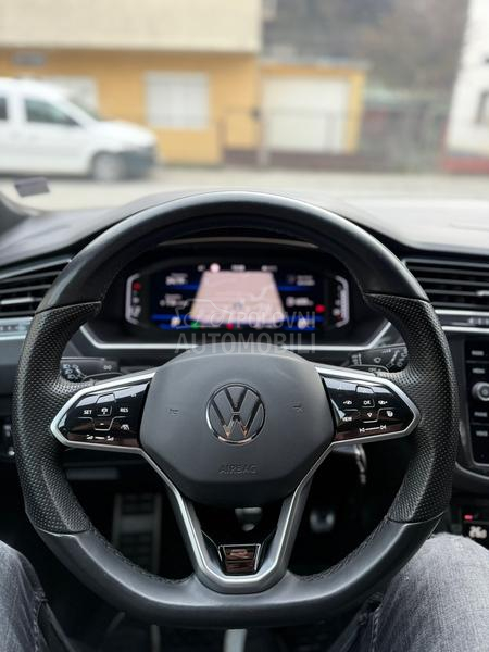 Volkswagen Tiguan R LINE
