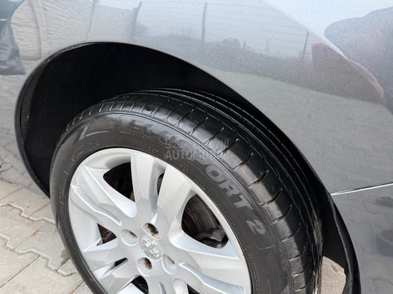 Peugeot 5008 2.0HDI AUT