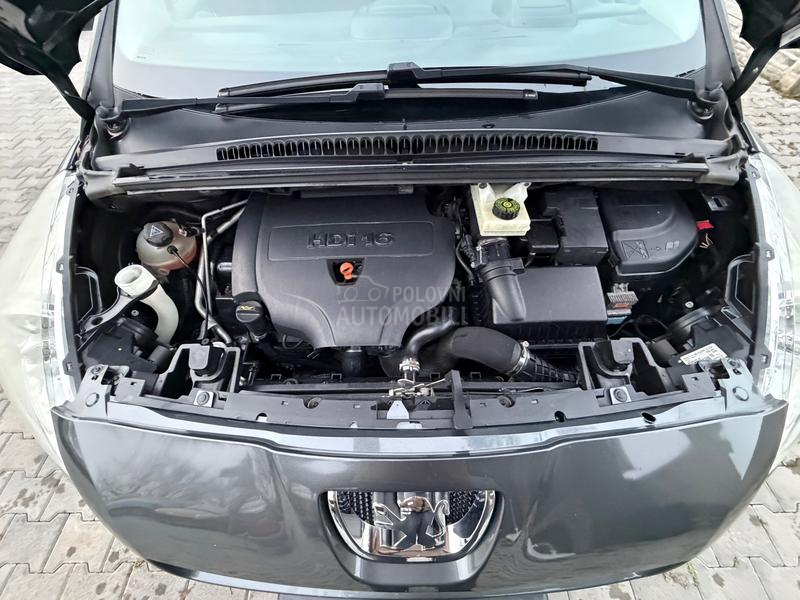 Peugeot 5008 2.0HDI AUT