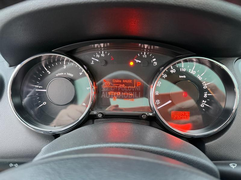 Peugeot 5008 2.0HDI AUT