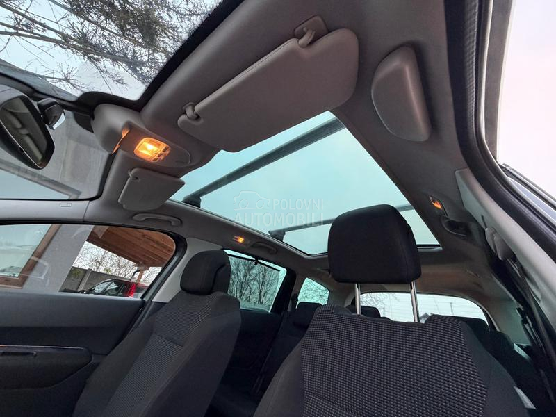 Peugeot 5008 2.0HDI AUT