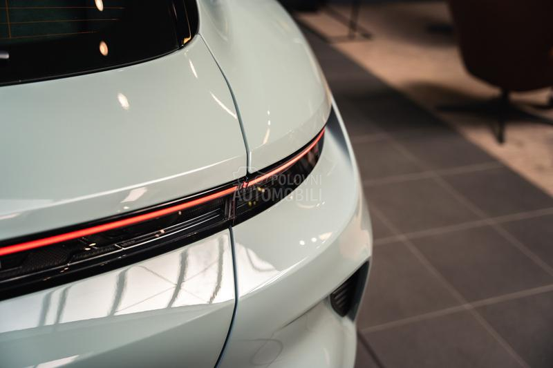 Porsche Taycan Turbo Cross Turismo