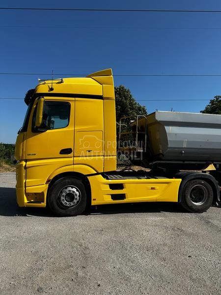 Mercedes Benz 1845 2 komada