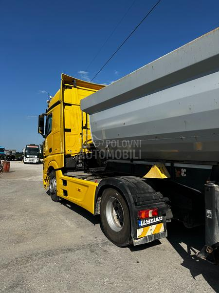 Mercedes Benz 1845 2 komada