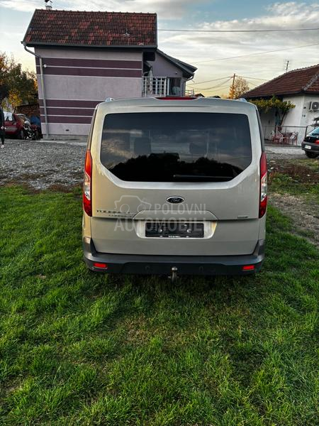 Ford Tourneo Connect 