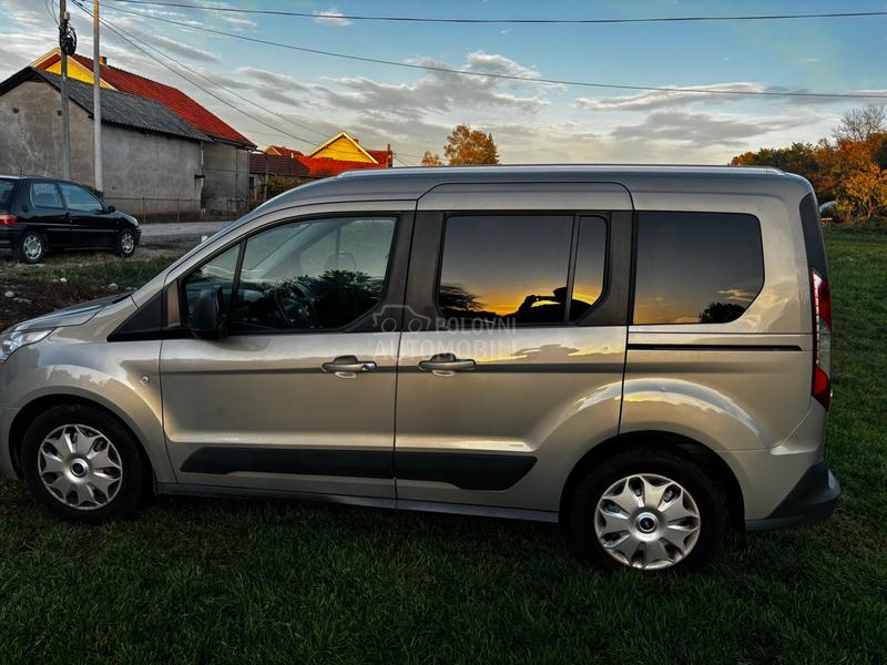 Ford Tourneo Connect 