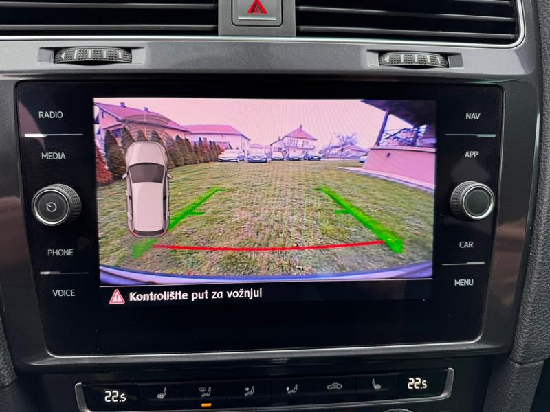 Volkswagen Golf 7 1.6TDI  R-LINE  DSG