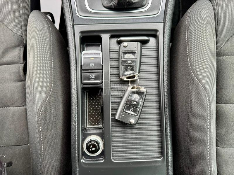 Volkswagen Golf 7 1.6TDI  R-LINE  DSG