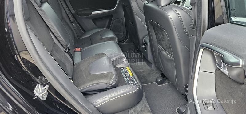 Volvo XC60 2.0 R desingn