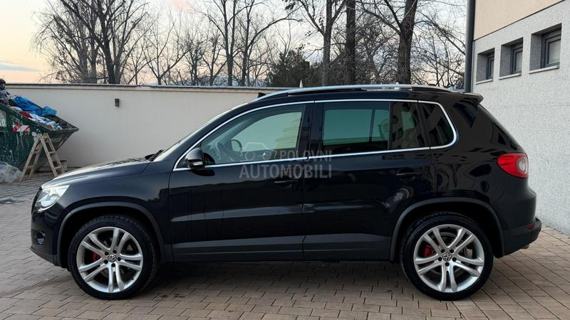 Volkswagen Tiguan SPORT STYLE  DSG 4X4