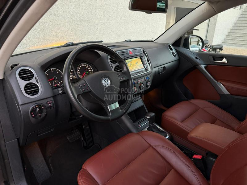 Volkswagen Tiguan SPORT STYLE  DSG 4X4