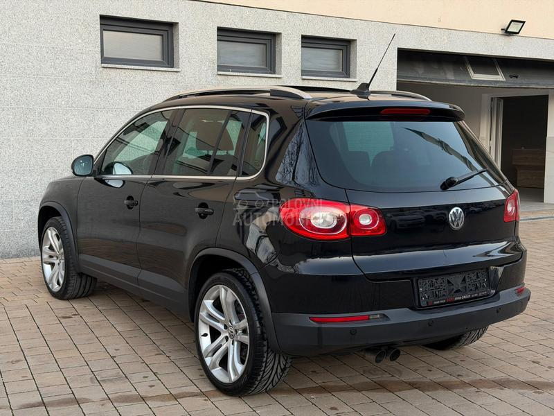 Volkswagen Tiguan SPORT STYLE  DSG 4X4