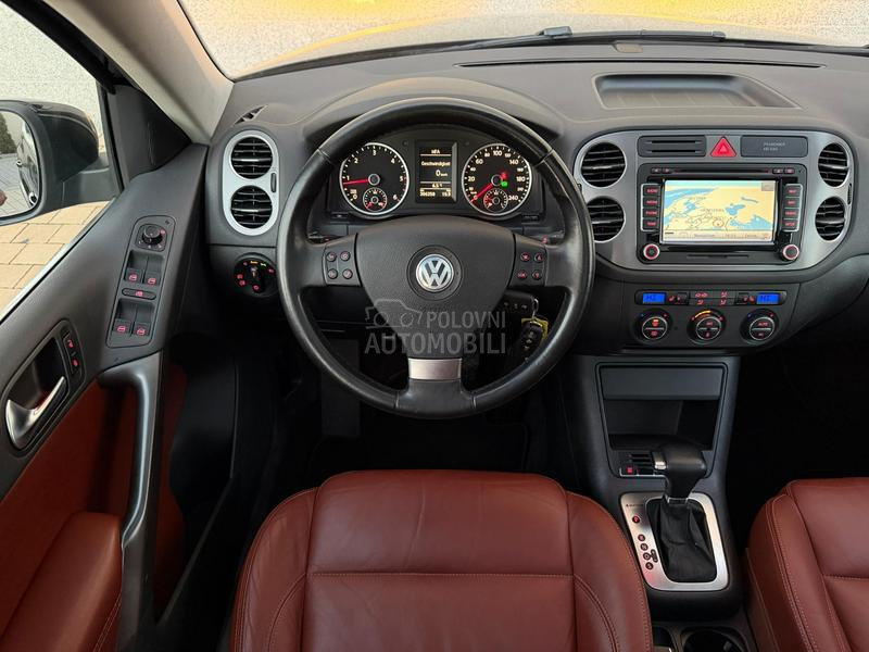 Volkswagen Tiguan SPORT STYLE  DSG 4X4