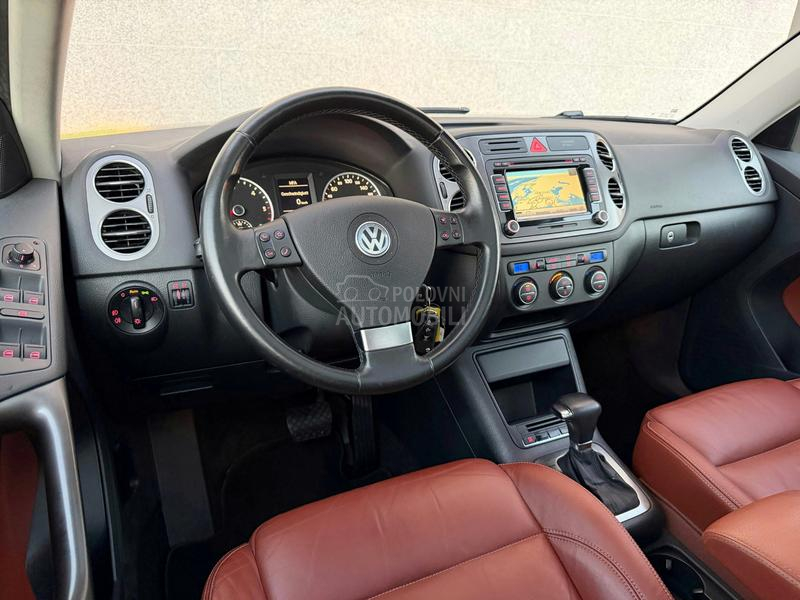 Volkswagen Tiguan SPORT STYLE  DSG 4X4