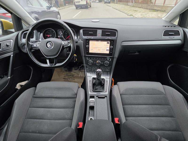 Volkswagen Golf 7 MATRIX KAMERA LED