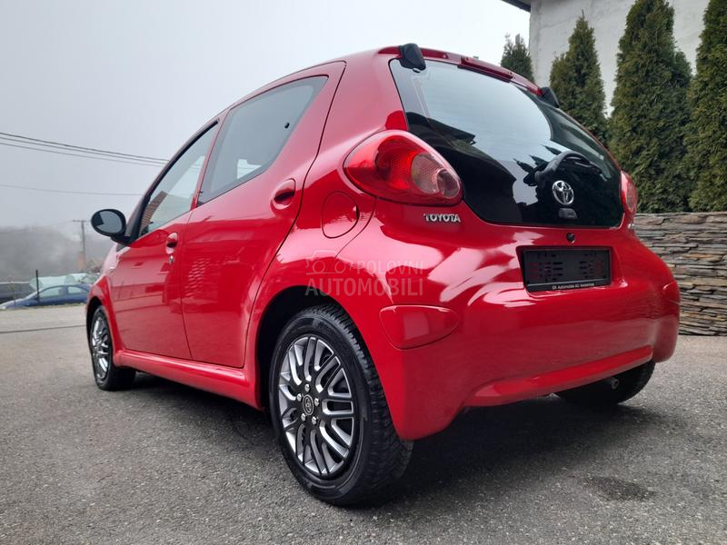 Toyota Aygo 1.0 UV0Z/CH