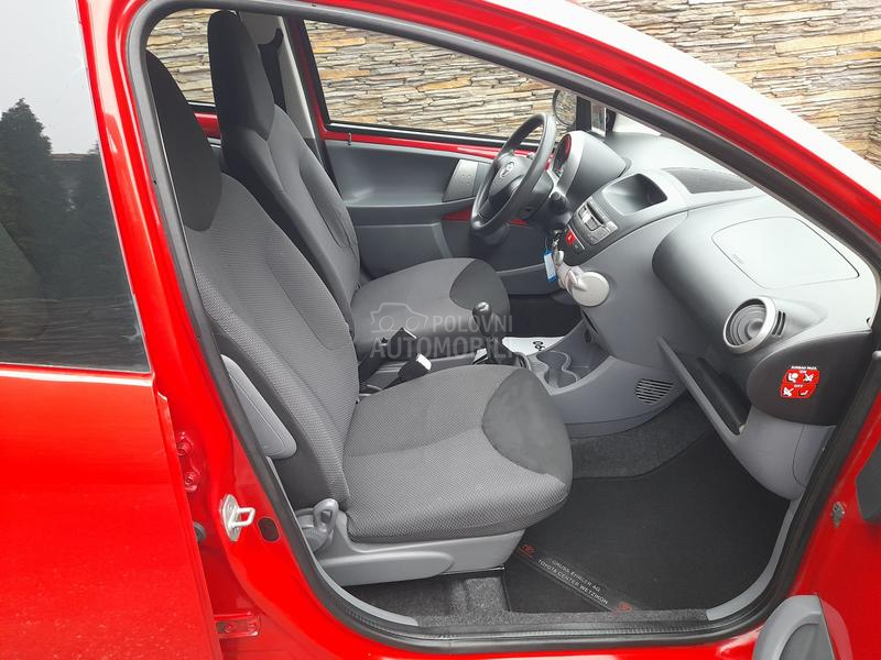Toyota Aygo 1.0 UV0Z/CH