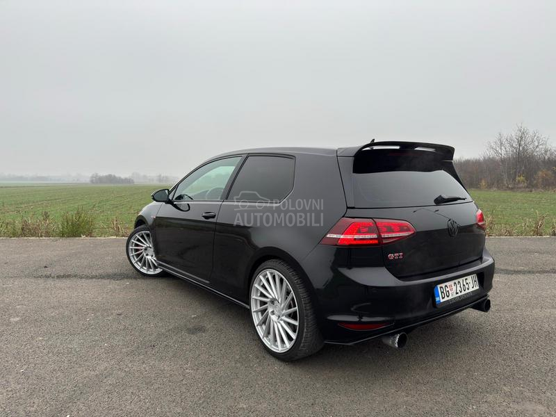 Volkswagen Golf 7 2.0 GTI PERFORMANCE