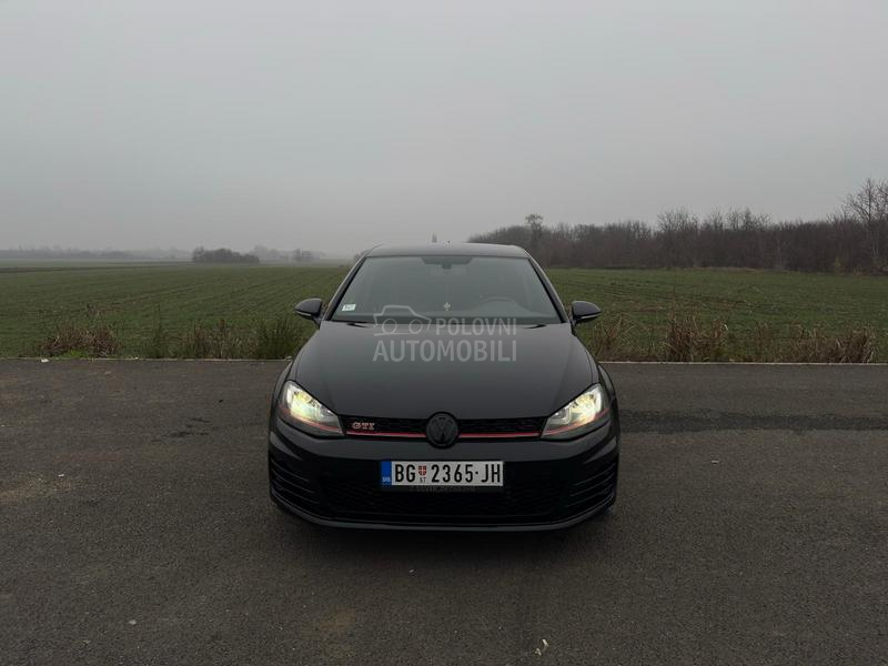 Volkswagen Golf 7 2.0 GTI PERFORMANCE