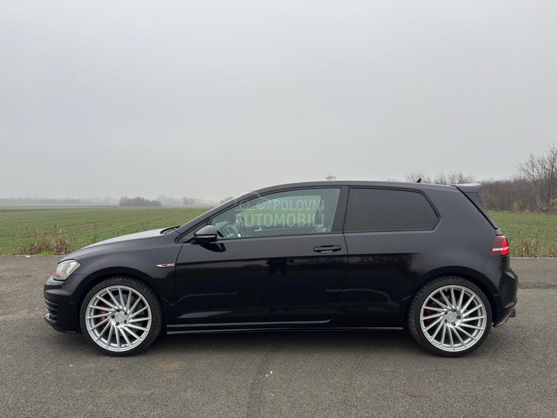 Volkswagen Golf 7 2.0 GTI PERFORMANCE