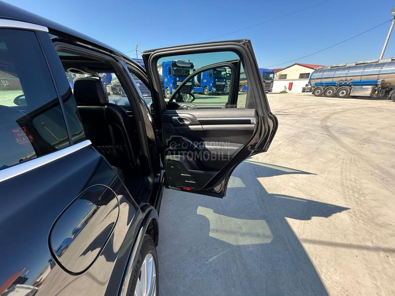 Porsche Cayenne 2.0