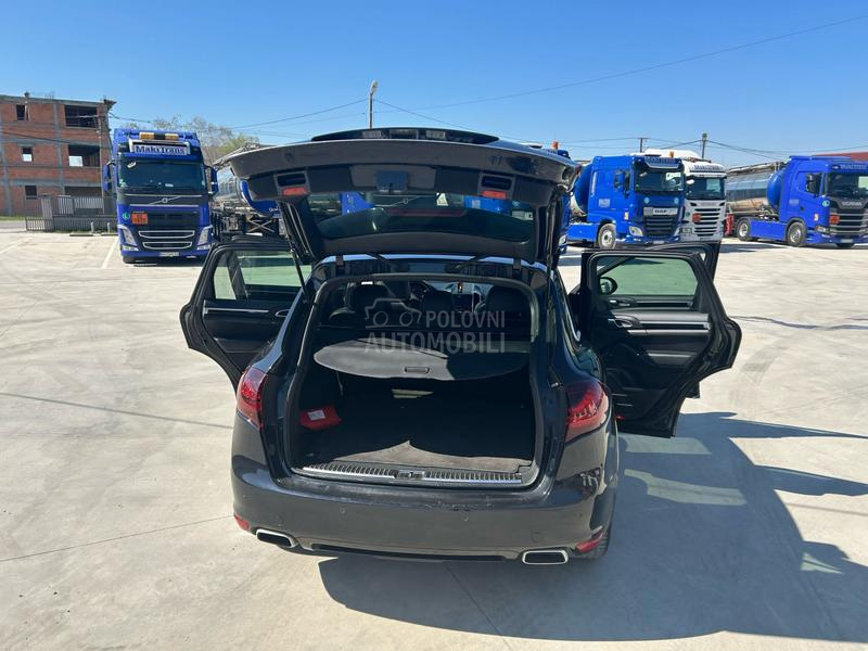 Porsche Cayenne 2.0
