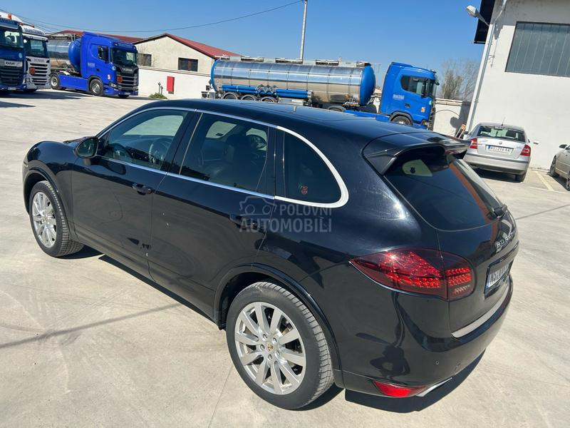 Porsche Cayenne 2.0