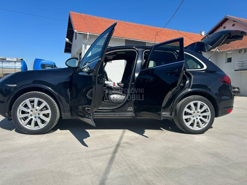Porsche Cayenne 2.0