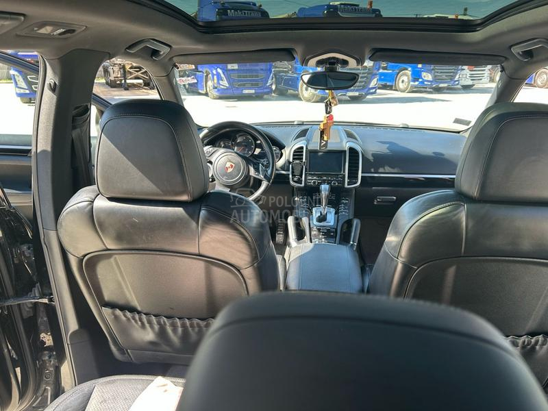 Porsche Cayenne 2.0