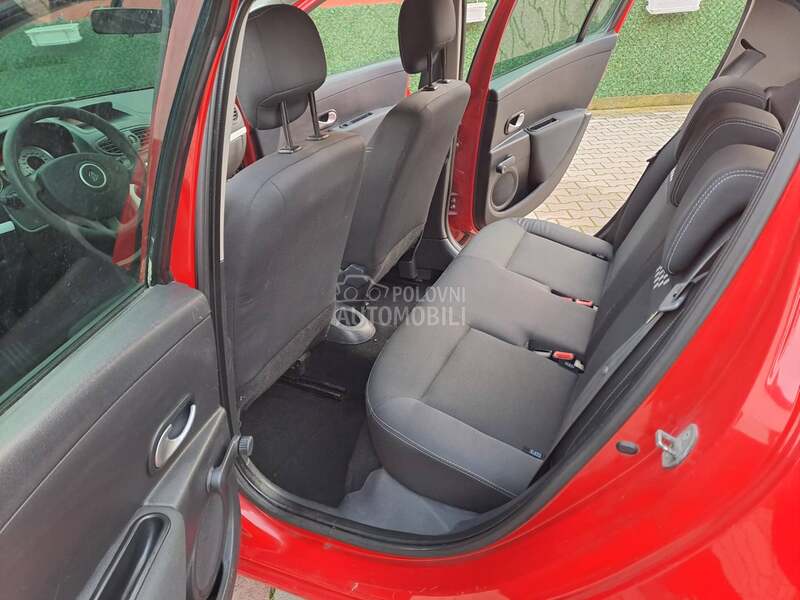 Renault Clio 1.2 CH 153000 k.m