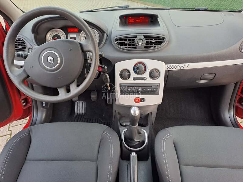 Renault Clio 1.2 CH 153000 k.m