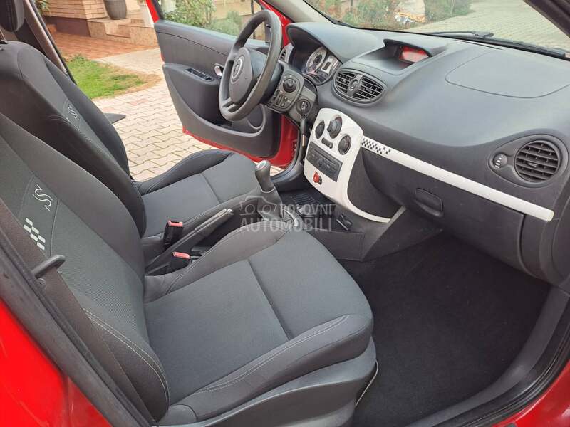 Renault Clio 1.2 CH 153000 k.m