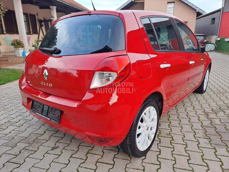 Renault Clio 1.2 CH 153000 k.m