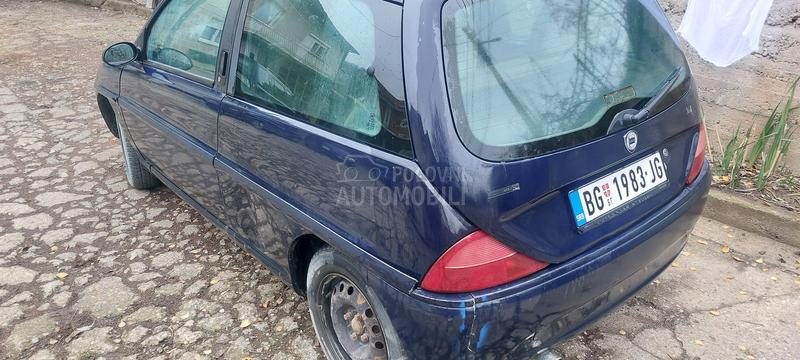 Lancia Ypsilon 