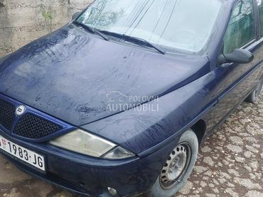 Lancia Ypsilon 