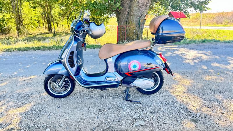 Vespa 300 GTS hpe