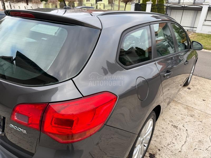 Opel Astra J 1.3CDTI ECOFLEX