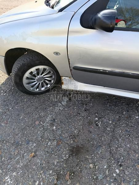 Peugeot 206 