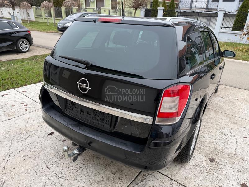 Opel Astra H 1.6 16v ENJOY