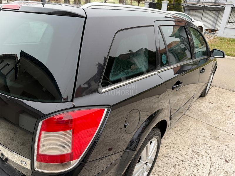 Opel Astra H 1.6 16v ENJOY