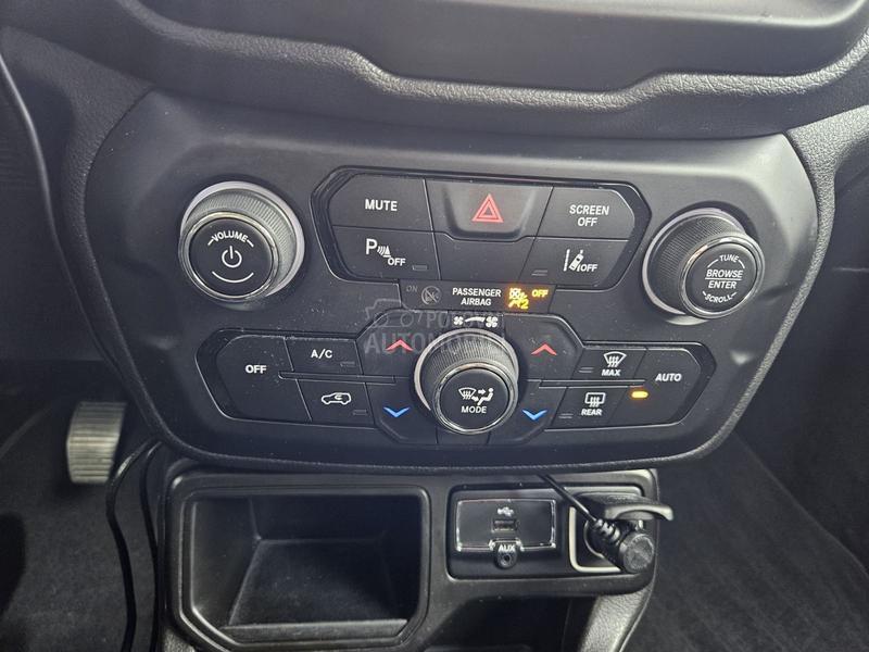 Jeep Renegade 1.6 M-jet Black Lim.