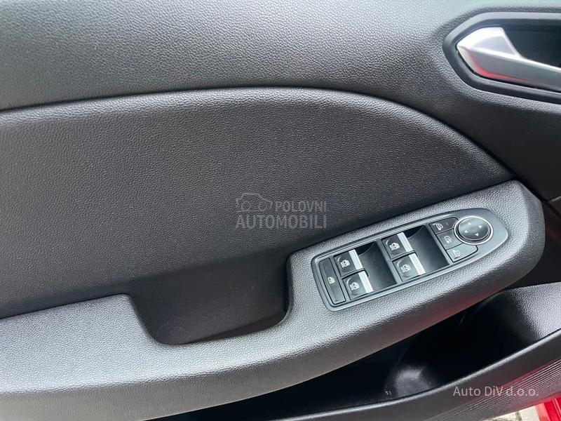 Renault Clio 1.0 Intens Srbija