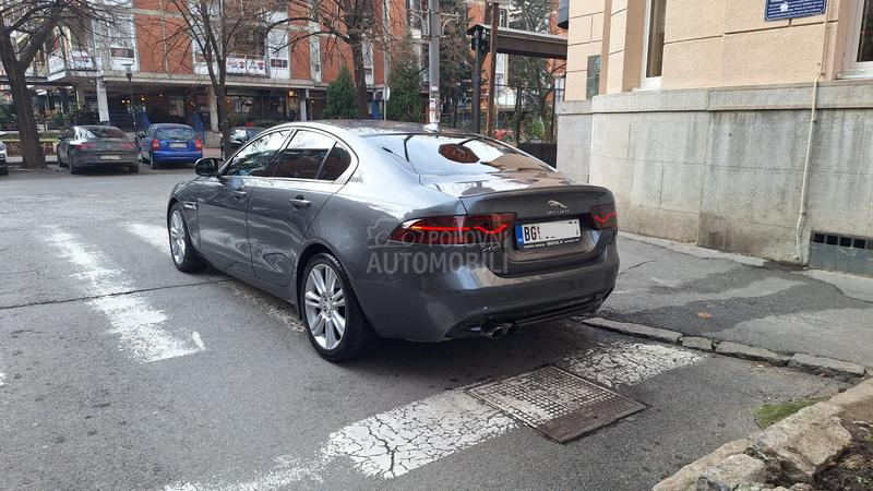 Jaguar XE 2.0 Dynamic