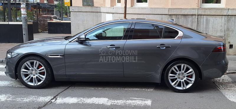 Jaguar XE 2.0 Dynamic