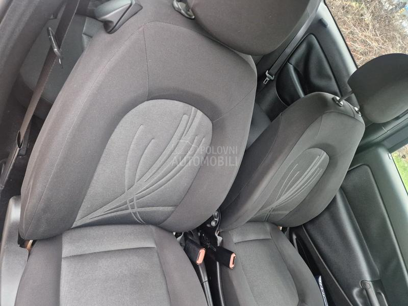 Lancia Ypsilon 1.4 TNG